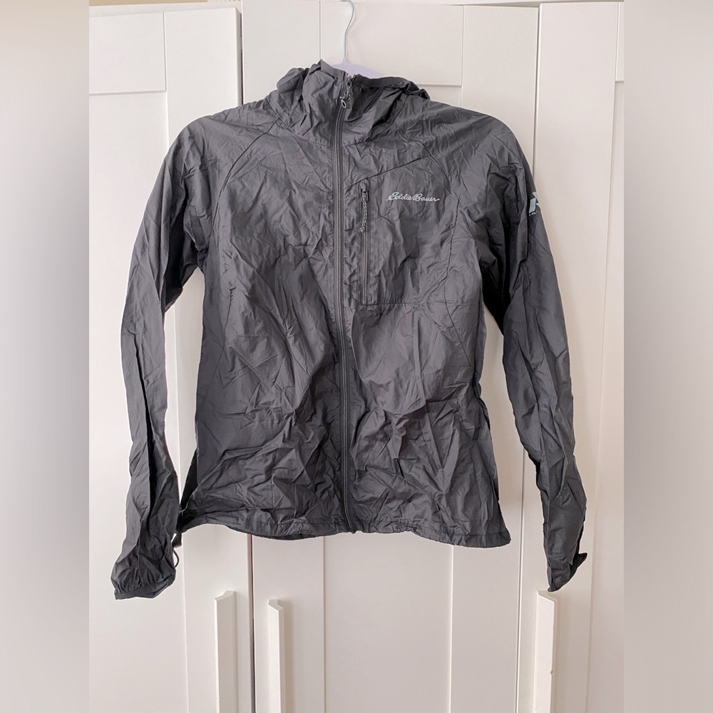 Women’s Soft Shell And Wind Jacket - image 1